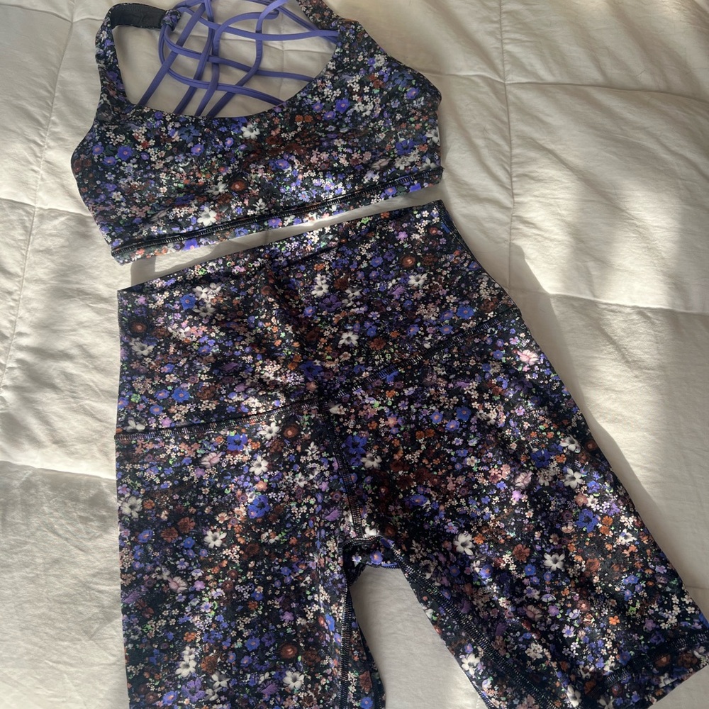 Matching Lululemon Set - Picture 2 of 3